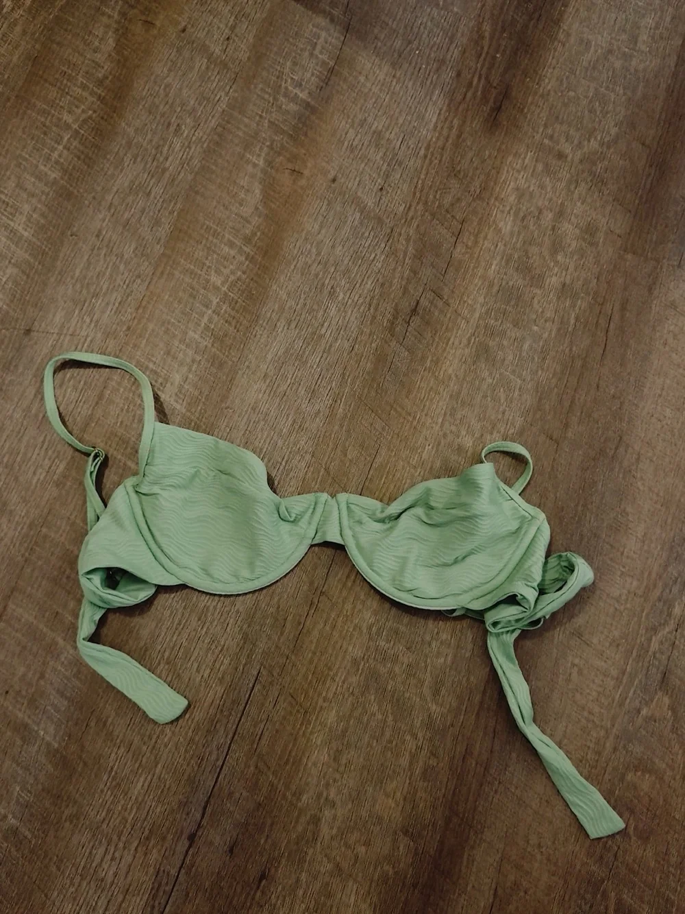 Monday Swimwear Textured Pistachio Wave Underwire Bikini Top